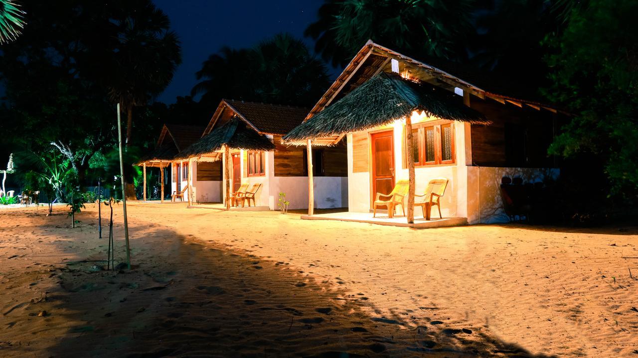 Ocean View Beach Resort - คัลพิทิยา ภายนอก รูปภาพ